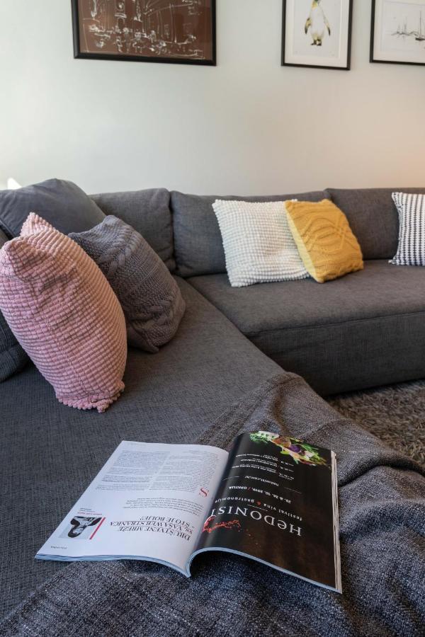 Spacious Apartment In Radnicka Business Zone - Free Parking Zagreb Eksteriør bilde