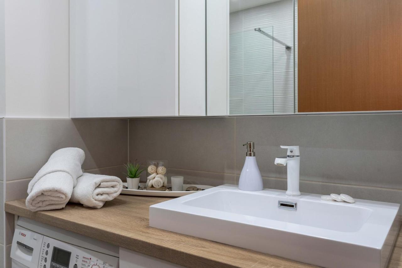 Spacious Apartment In Radnicka Business Zone - Free Parking Zagreb Eksteriør bilde